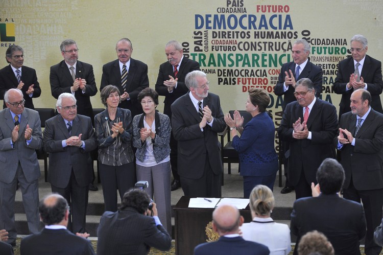 National Truth Commission hands over final report to President Dilma Rousseff